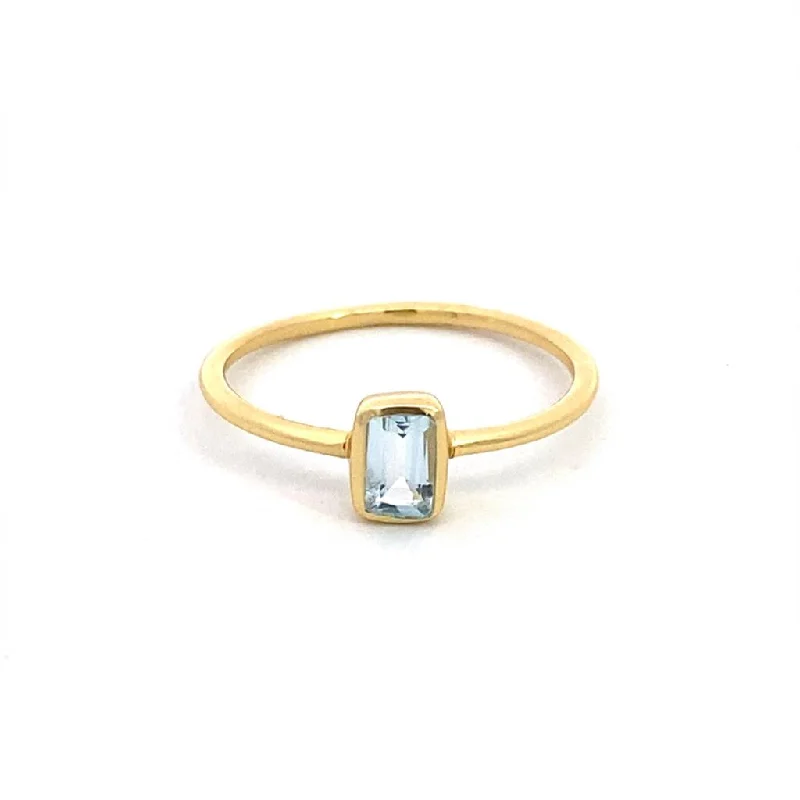 Fashion Rings with Initial Charms in Silver - Plated Metal for a Custom Accessory18K Yellow Gold Vermeil Blue Topaz Classic Ring