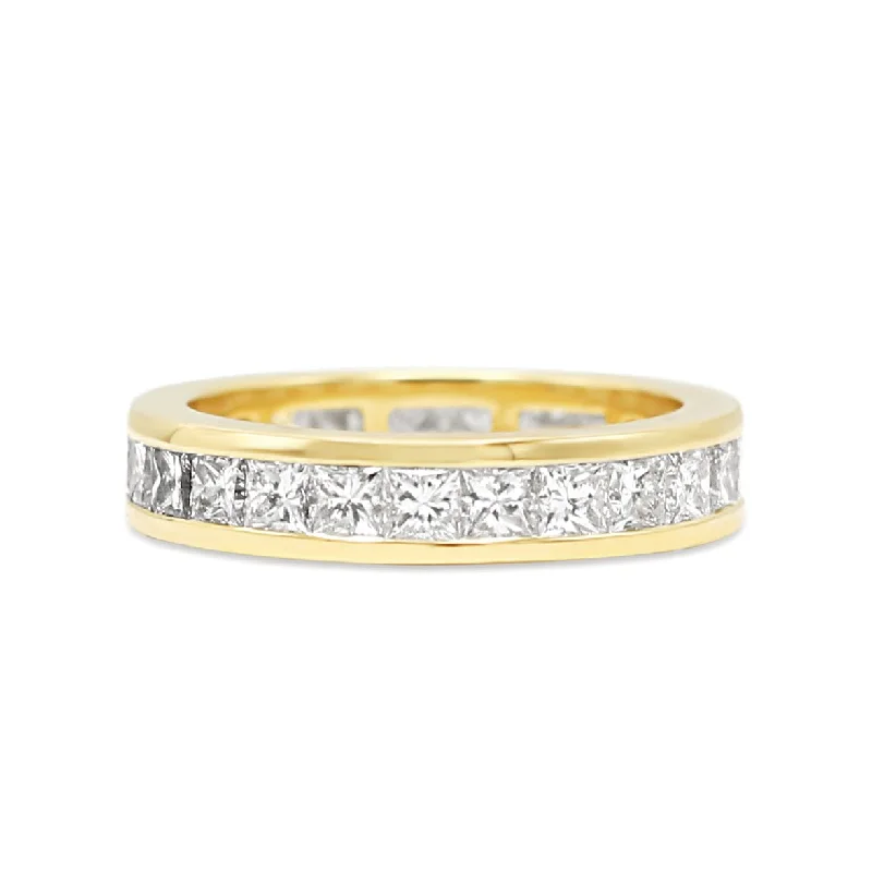 Marquise - Cut Women's Diamond Rings in Palladium for a Unique and Elongated ShapeFull Eternity Ring Princess Cut Diamond - 18ct Yellow Gold