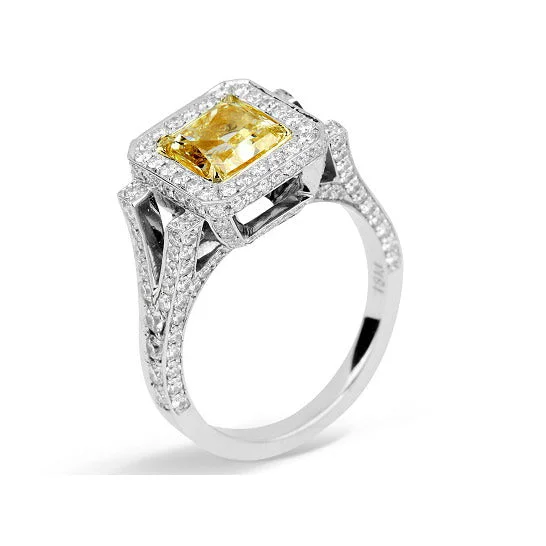 Cushion - Cut Women's Diamond Rings in Platinum with a Soft and Romantic AppearanceJuliette Radiant Square Cocktail Ring