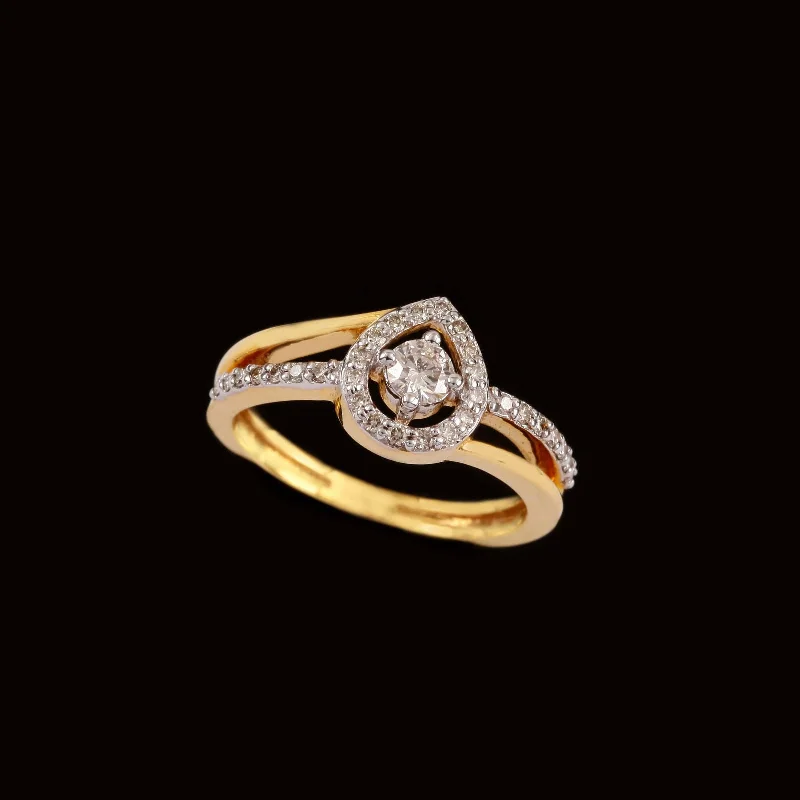 Cluster - Style Women's Diamond Rings with Multiple Small Diamonds Arranged in a Stunning Pattern14K YG Cluster Diamond Ring-1pc