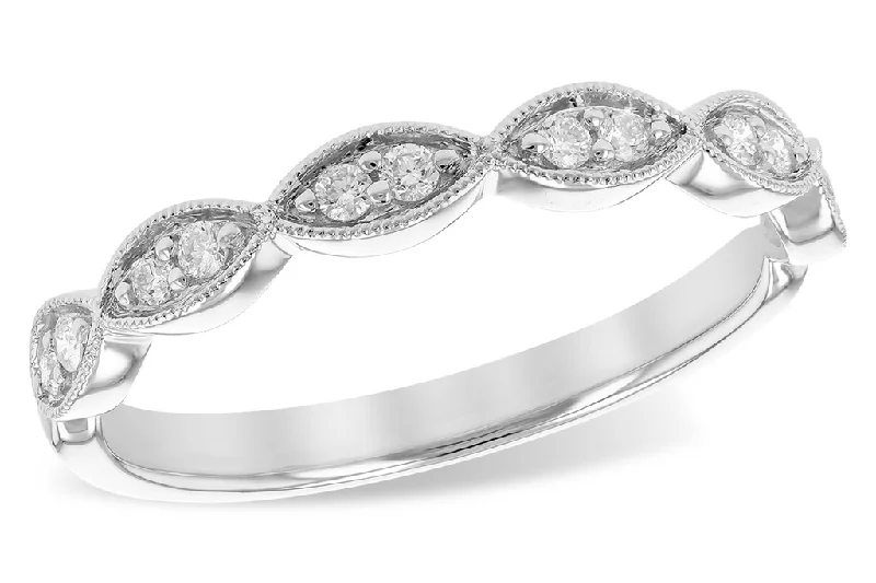 Rhinestone - Embellished Fashion Rings in Silver - Tone Metal for a Glamorous Touch14K White Gold Scalloped Natural Diamonds Band