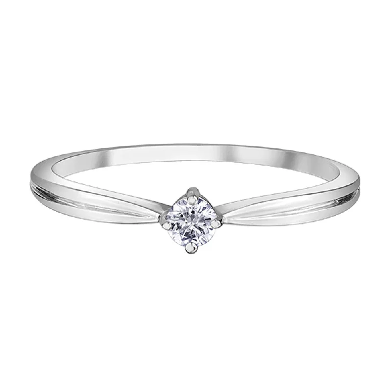 Vintage - Style Women's Diamond Rings with Floral - Engraved Bands and Multiple Diamond AccentsSolitaire Diamond Ring with Grooved Band