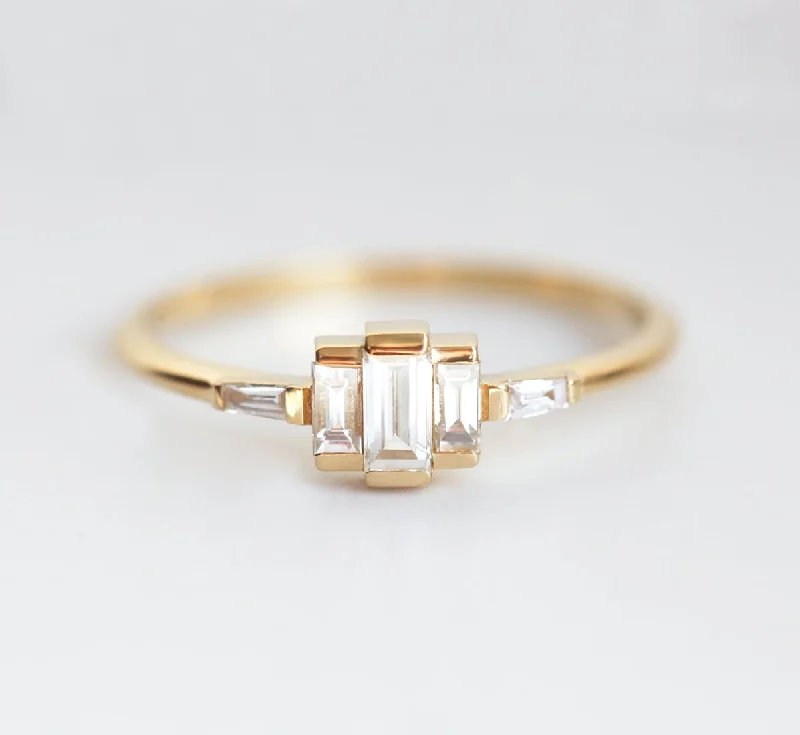 Heart - Shaped Women's Diamond Rings in Rose Gold for a Romantic and Symbolic GiftLisa Baguette Diamond Ring