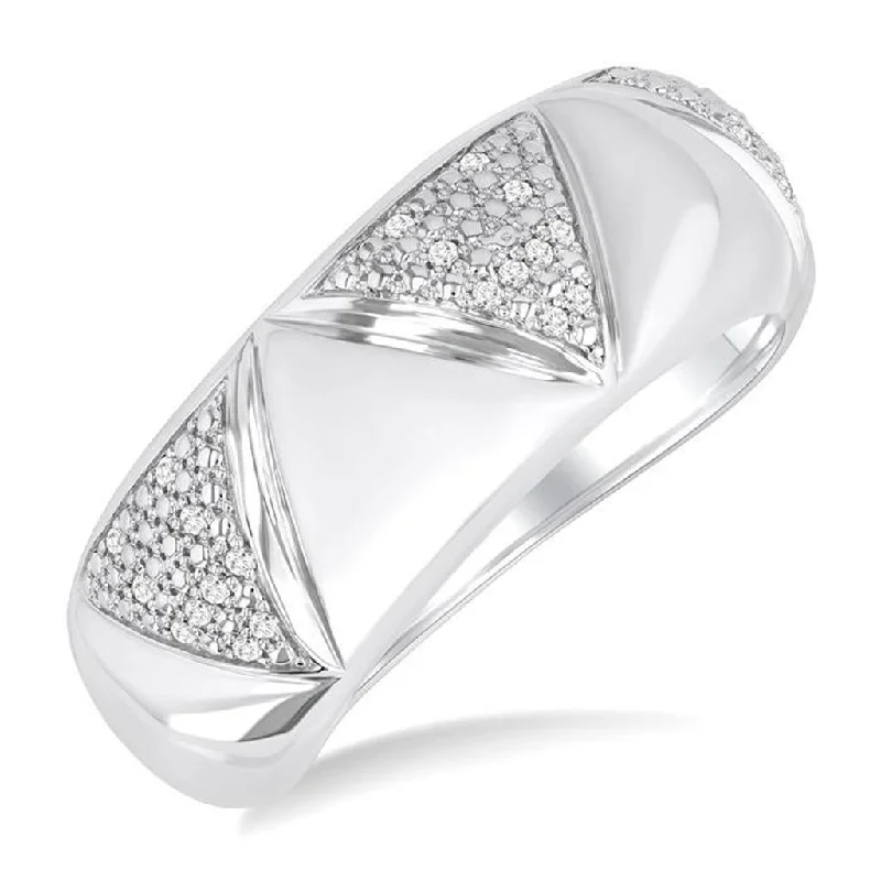 LED - Lit Fashion Rings in Plastic with Color - Changing Effects for a Futuristic LookSterling Silver Wide Band Natural Diamonds Ring