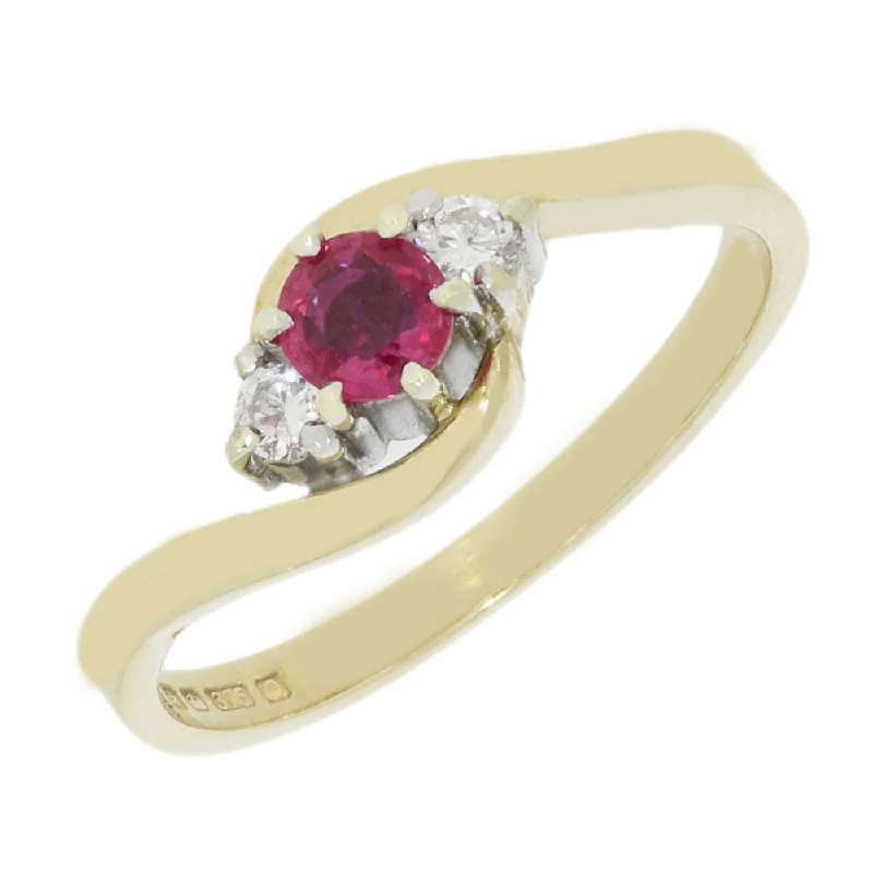 Marquise - Cut Women's Diamond Rings in Palladium for a Unique and Elongated ShapePre Owned 9ct Yellow Gold Ruby and Diamond Dress Ring