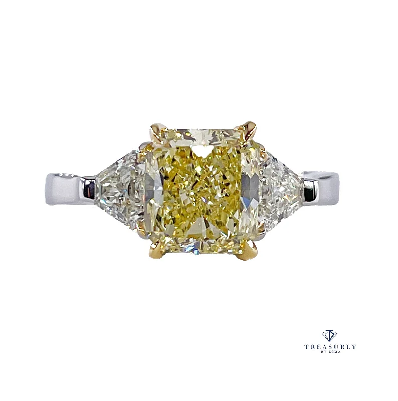 Art Deco - Inspired Women's Diamond Rings with Geometric Designs and Baguette - Cut DiamondsEstate GIA 2.66ct Natural Fancy Yellow RADIANT 3 Stone Diamond Engagement Platinum Ring