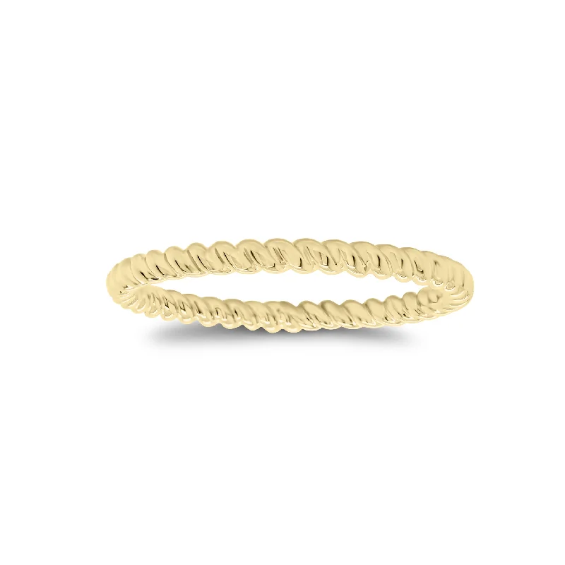 Minimalist Fashion Rings in Stainless Steel with a Single Solitaire CrystalGold Cable Stacking Ring