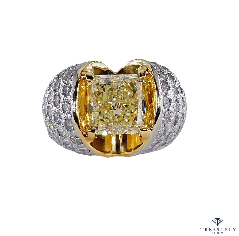 Princess - Cut Women's Diamond Rings in White Gold with a High - Clarity Diamond for a Modern LookVintage “Canary” GIA 7.02ctw Natural Fancy YELLOW Radiant Cut Diamond Dome 18K Ring