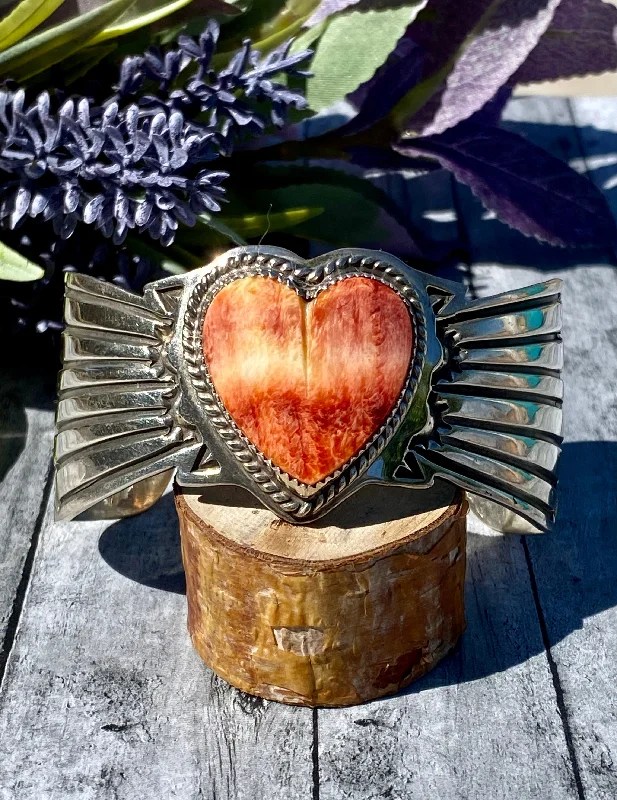 Stackable Women's Cuff Bracelets in Different Sizes and Materials for Layered StylingVintage Nick Bill Spiny Oyster & Sterling Silver Heart Cuff Bracelet