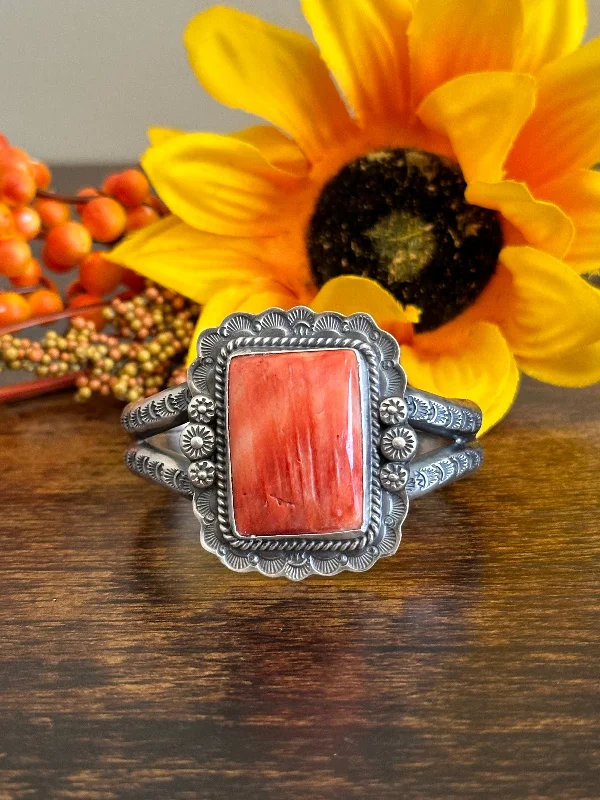 Women's Cuff Bracelets with Tassel Decorations for a Boho - Chic StyleNavajo Made Spiny Oyster & Sterling Silver Cuff Bracelet