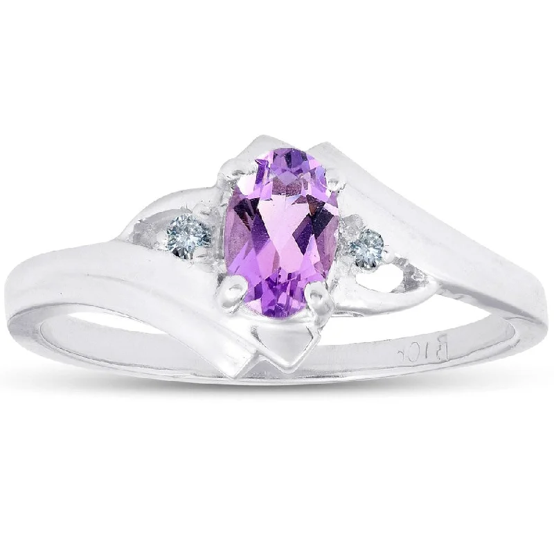 Two - Tone Gold and Silver Wedding Bands with a Twist Design for a Contemporary and Eye - Catching Style5/8ct Amethyst & Diamond Ring 10K White Gold