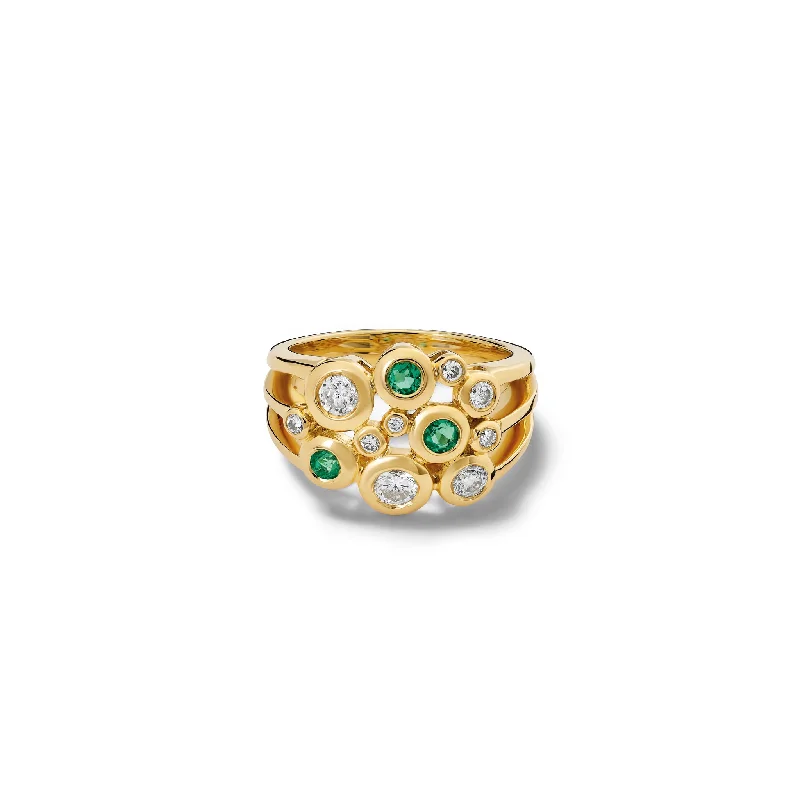 Marquise Cut Engagement Rings with a Channel - Set Diamond BandCirkel Ring 18ct Yellow Gold - Emerald & Diamond