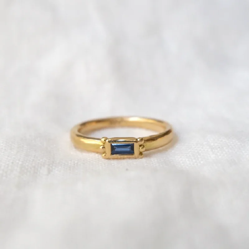 Vintage Cluster Engagement Rings with Antique - Cut Diamonds and Silver FiligreeZorah Blue Sapphire