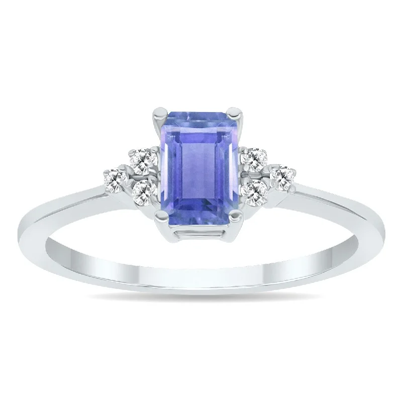 Lapis Lazuli Gemstone Rings in Sterling Silver with a Star - Shaped Setting for a Celestial - Inspired PieceTanzanite and Diamond Regal Ring in 10k White Gold