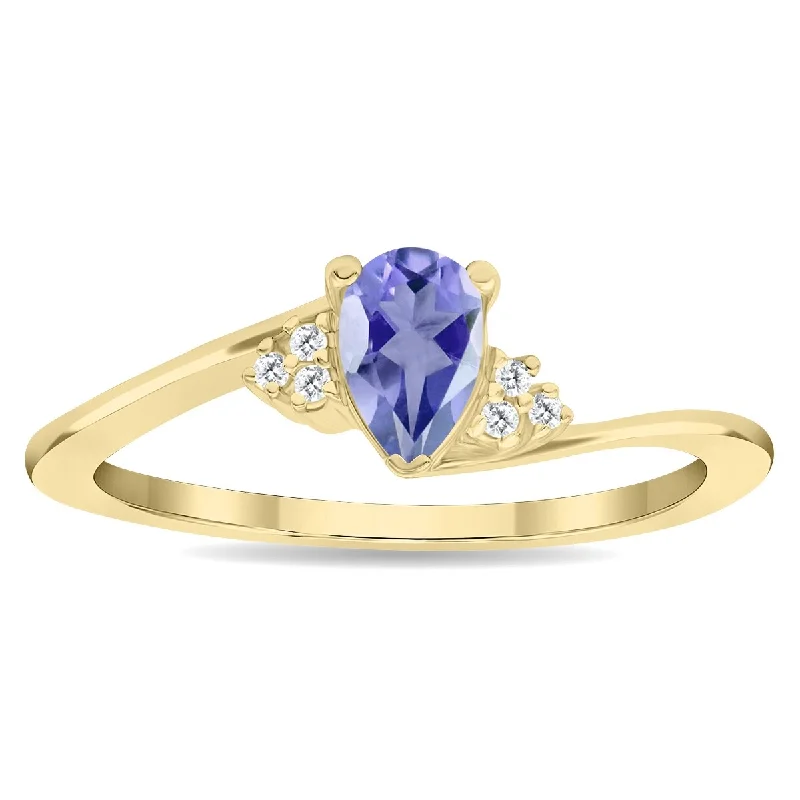 Garnet Gemstone Rings in 18K Gold Vermeil with Intricate Engravings for a Traditional AestheticWomen's Pear Shaped Tanzanite and Diamond Tierra Ring in 10K Yellow Gold