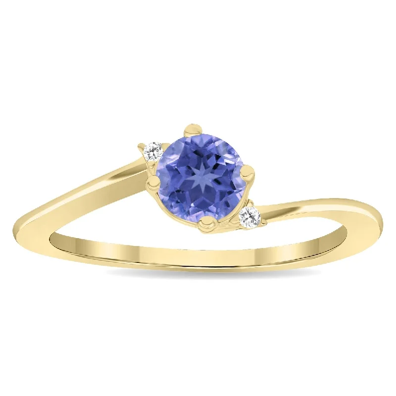 Garnet Gemstone Rings in 18K Gold Vermeil with Intricate Engravings for a Traditional AestheticWomen's Round Shaped Tanzanite and Diamond Wave Ring in 10K Yellow Gold