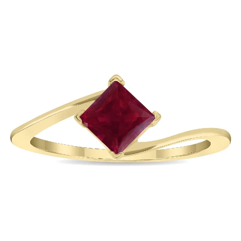 Malachite Gemstone Rings in 14K Gold with a Carved Stone for a Unique and Artistic AppealWomen's Solitaire Square Shaped Ruby Wave Ring in 10K Yellow Gold